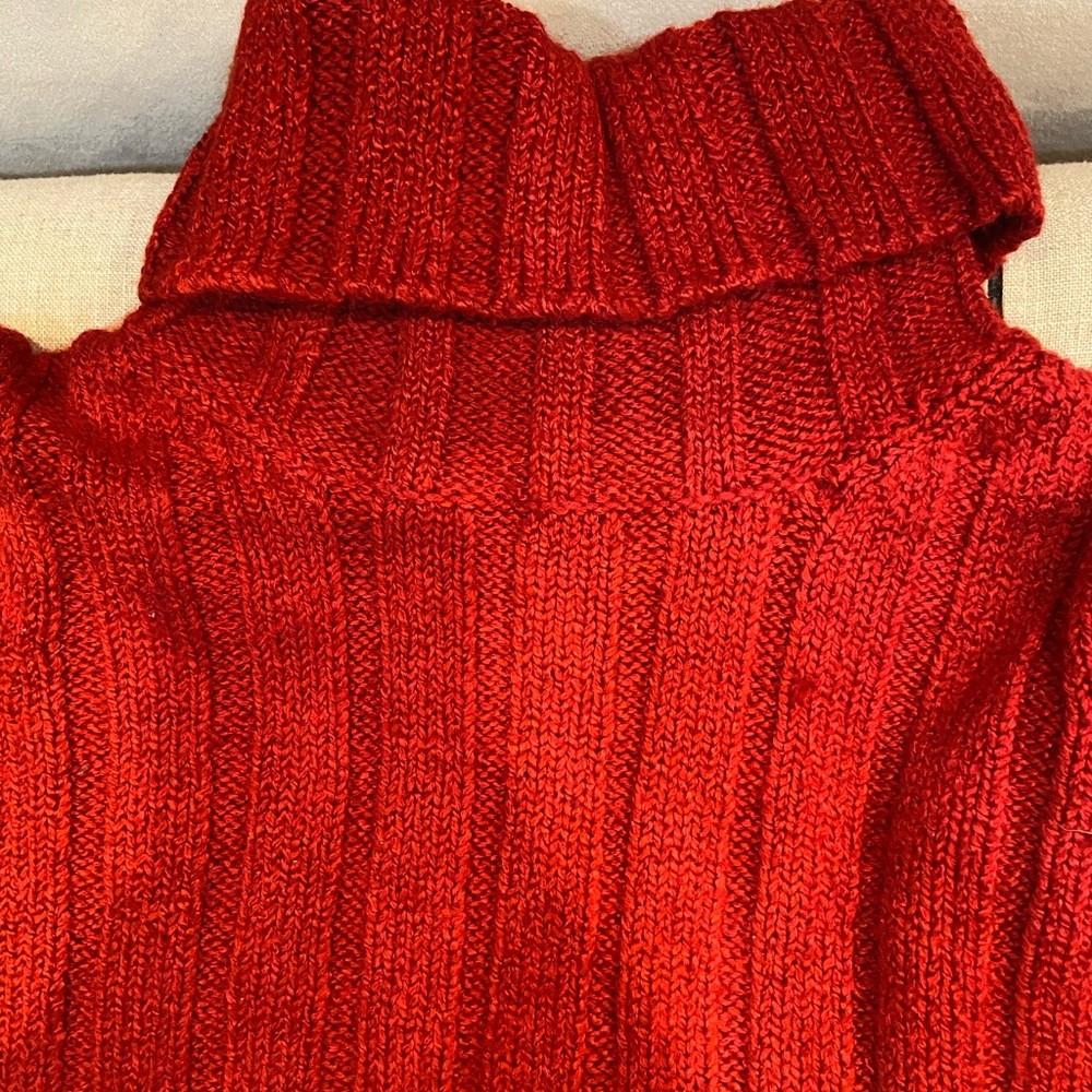 The Gap turtleneck sweater size 7-8 girls
